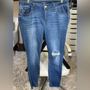 Revery mid rise skinny crop jeans